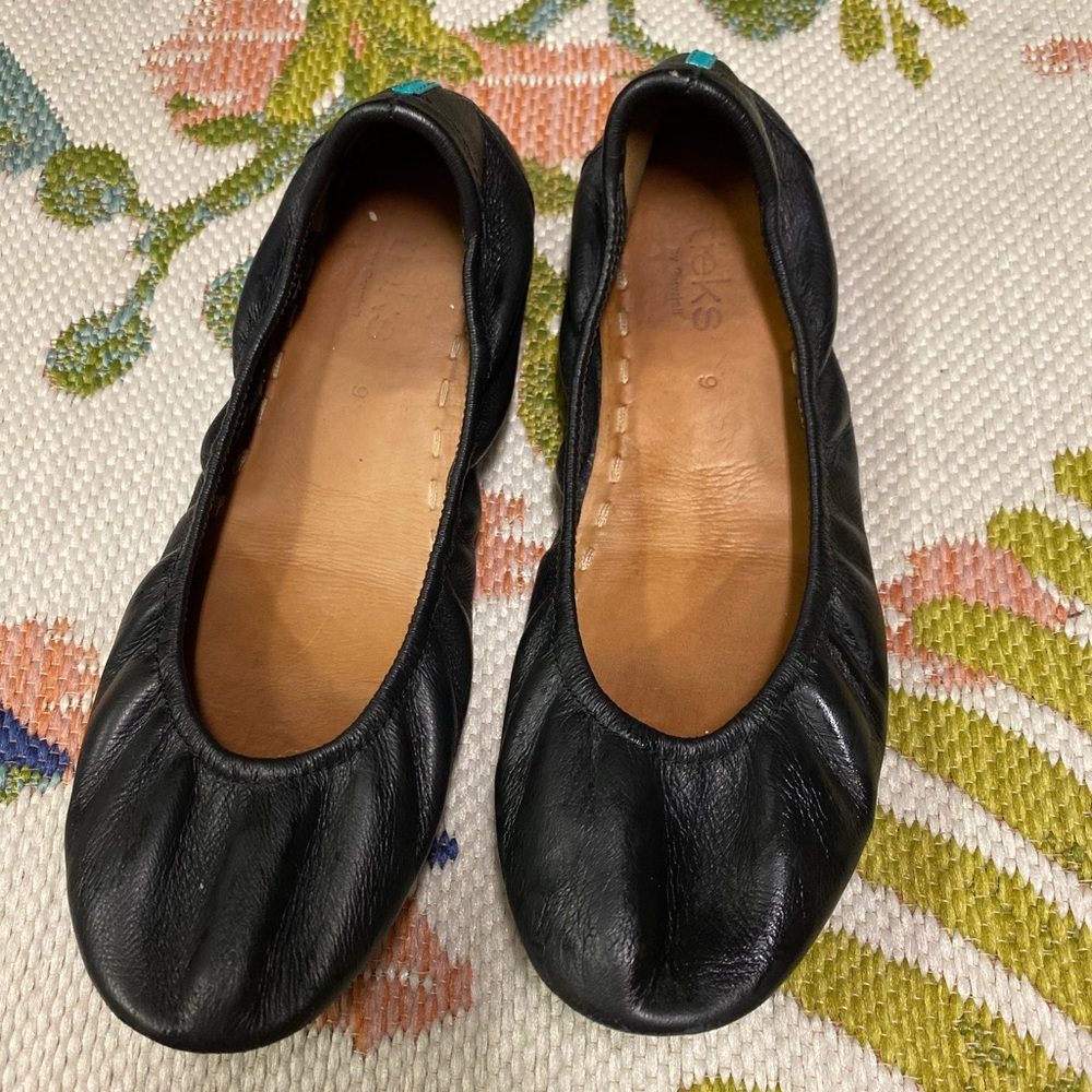 Black Tieks